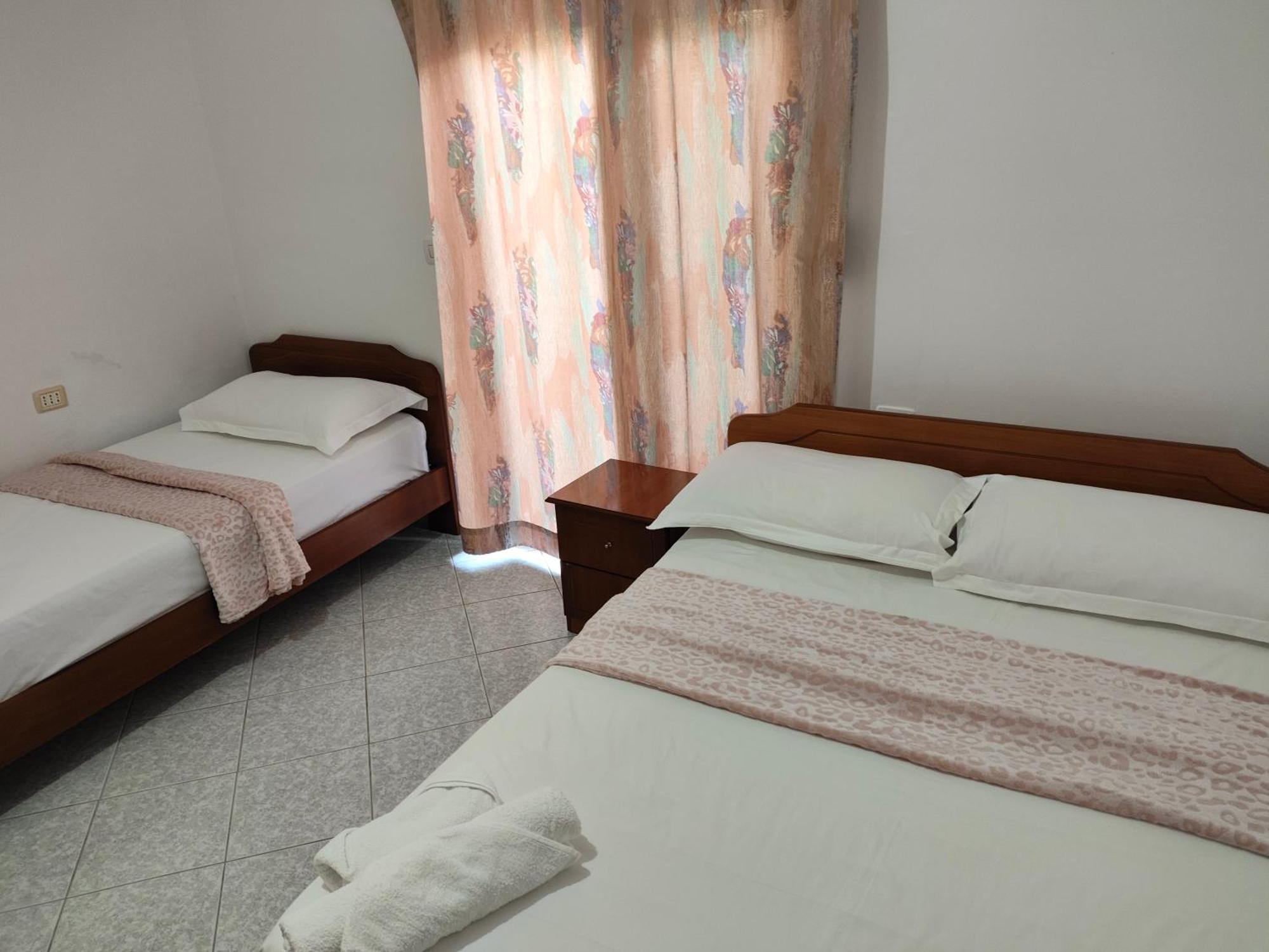 Hola Rooms Ксамил Экстерьер фото
