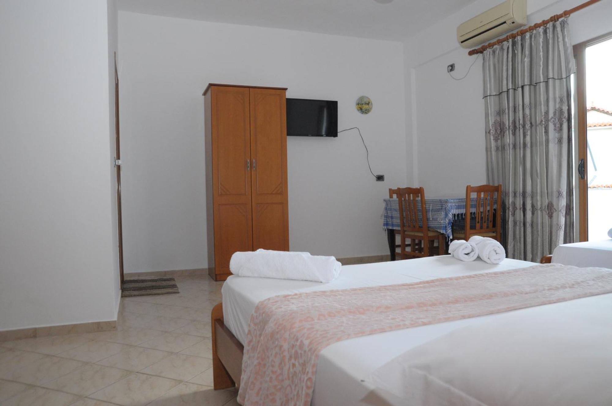Hola Rooms Ксамил Экстерьер фото