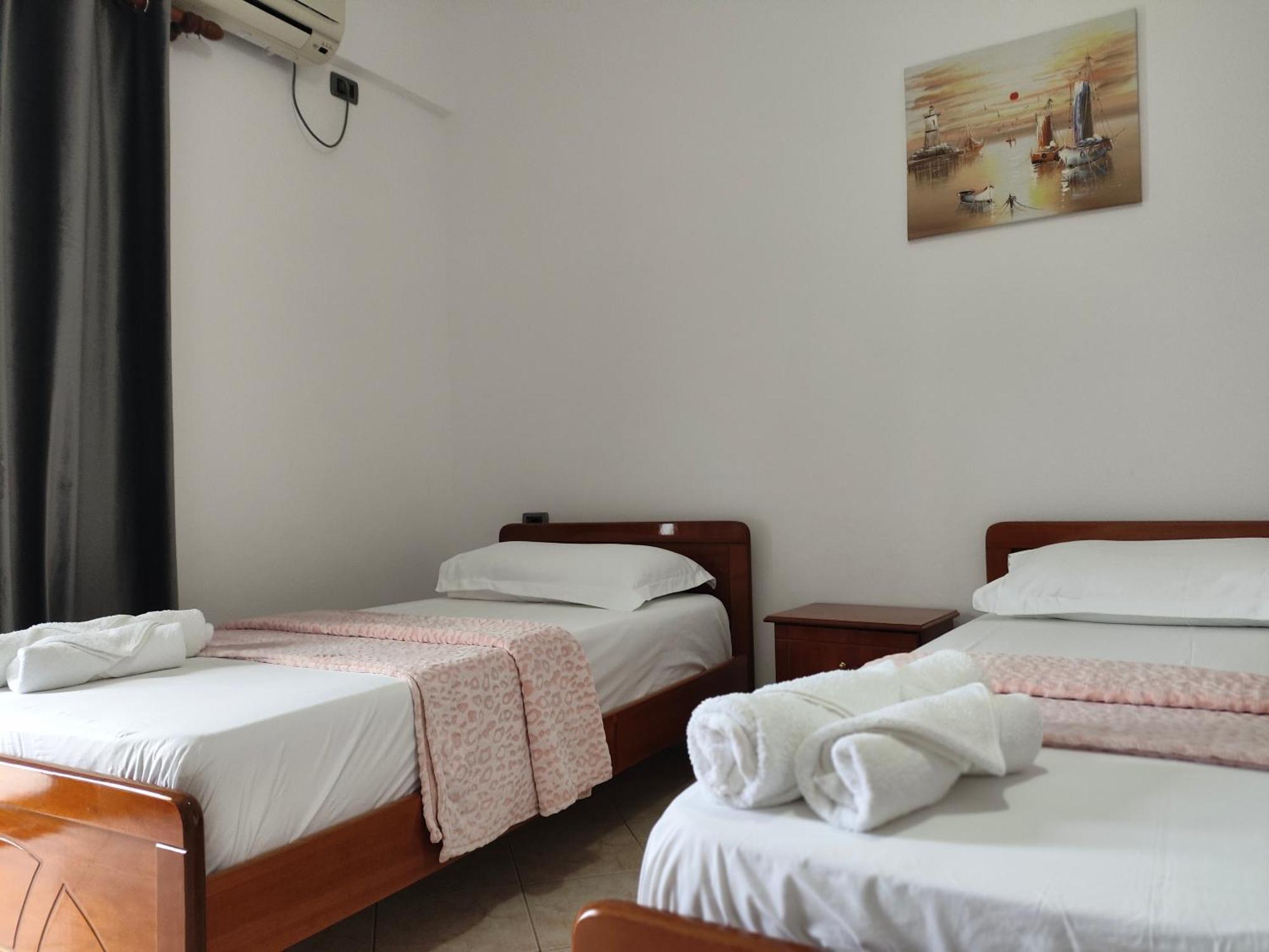 Hola Rooms Ксамил Экстерьер фото