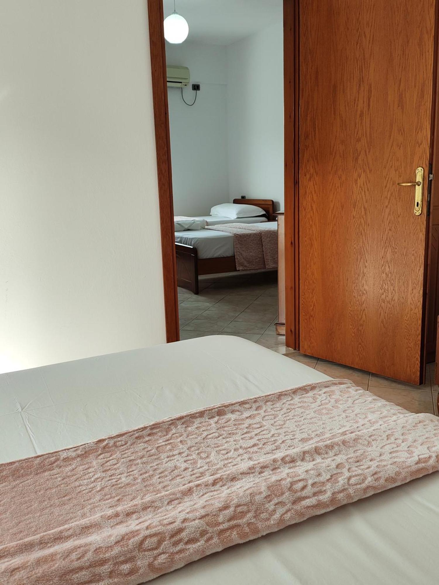 Hola Rooms Ксамил Экстерьер фото