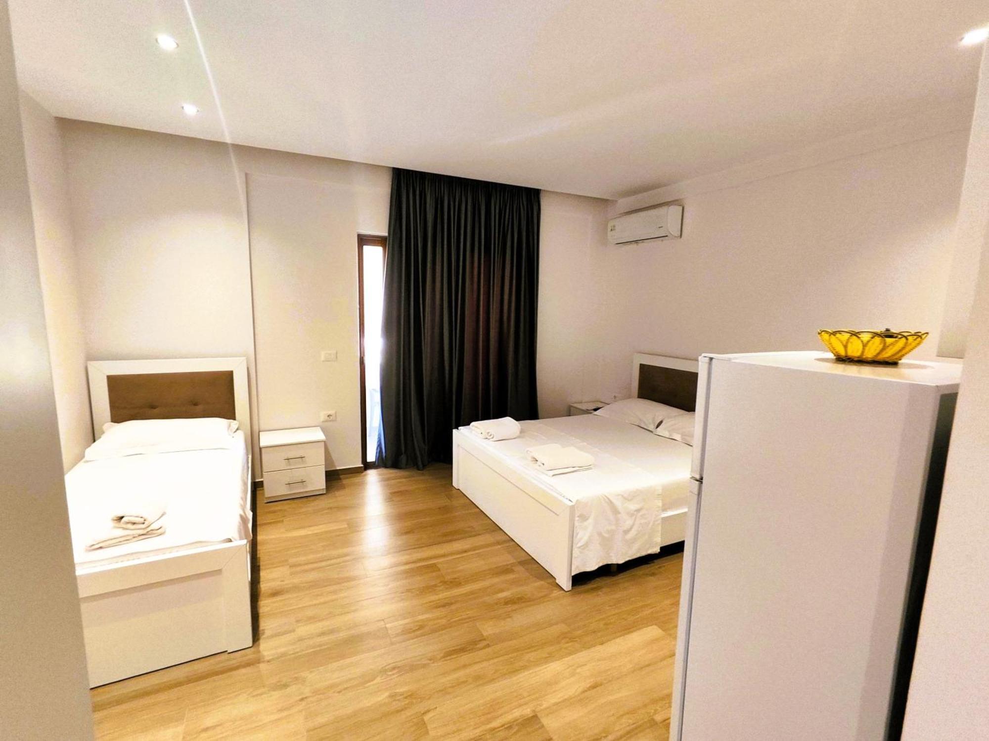 Hola Rooms Ксамил Экстерьер фото