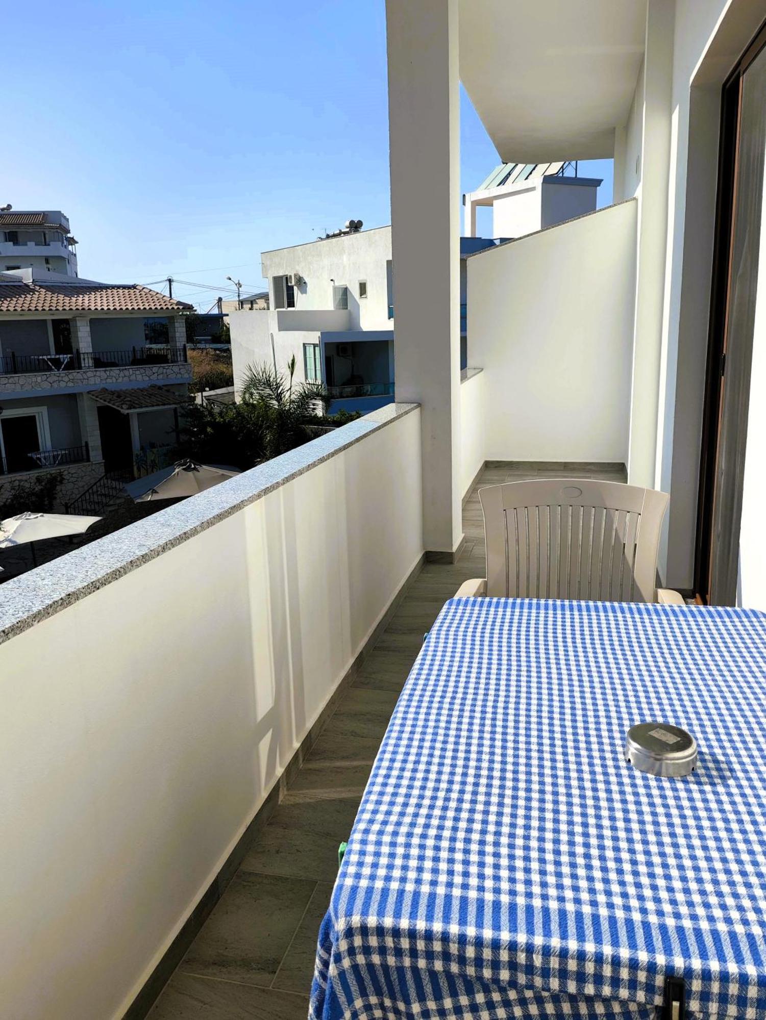 Hola Rooms Ксамил Экстерьер фото